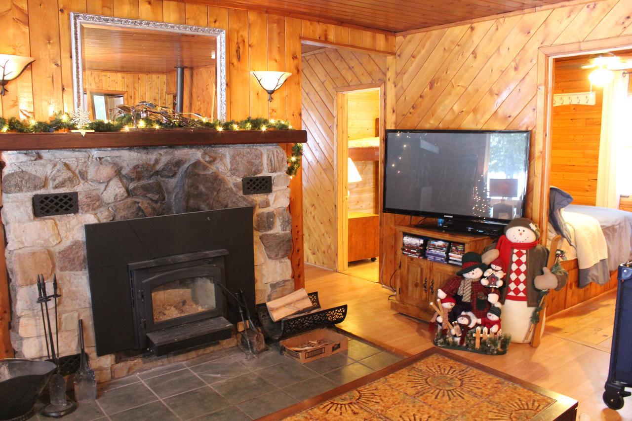 Lakefront Hope Lodge Miller Lake Exterior photo